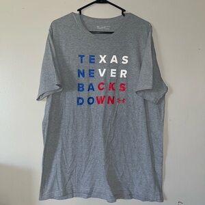 Under Armour Men's 'Texas Never Backs Down' Grey Graphic Tee (Previously Owned)